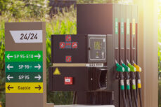 Carburants : comparez les prix sur ViaMichelin !