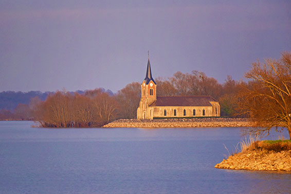 Église St-Laurent-de-Champaubert, lac du Der
