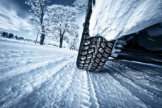 Pneus hiver, pneus neige : quelle est la différence ?