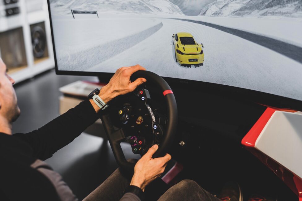 Du réel au virtuel, Porsche propose de numériser ses routes préférées