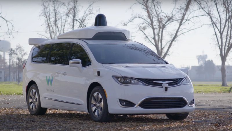 Des voitures entièrement autonomes bientôt autorisées à rouler en France